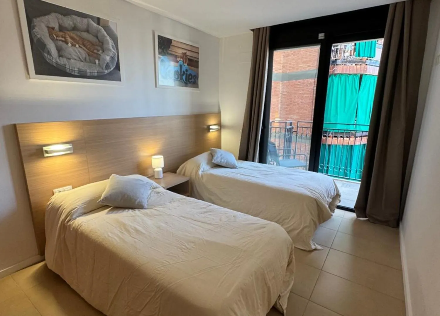 Piso De Simba Cerca De Playa, Con Piscina Y Varias Terrazas 료렛 드 마르 0*,  스페인